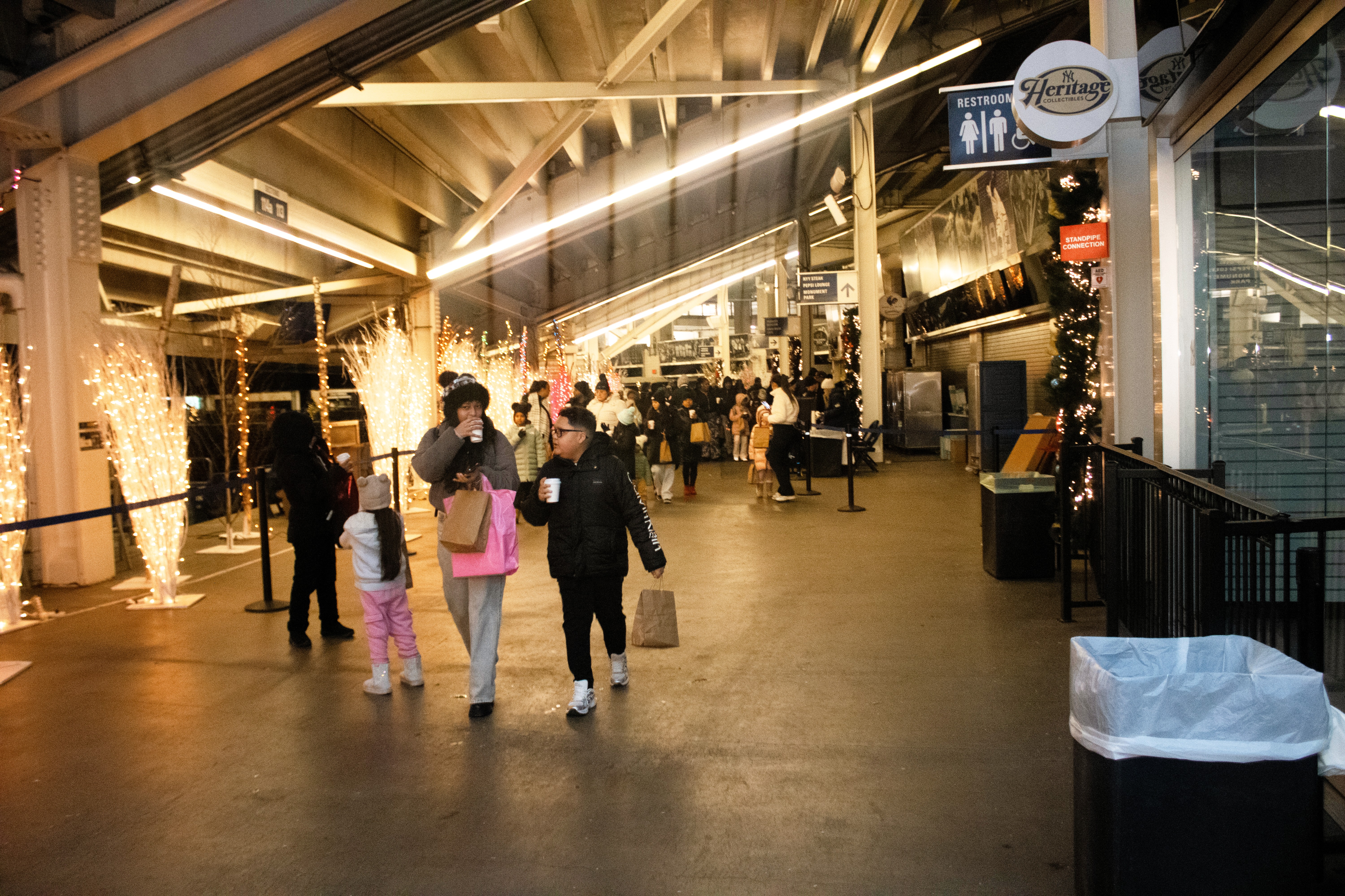 Photos: Yankees host annual Winter Wonderland event – Bronx Times