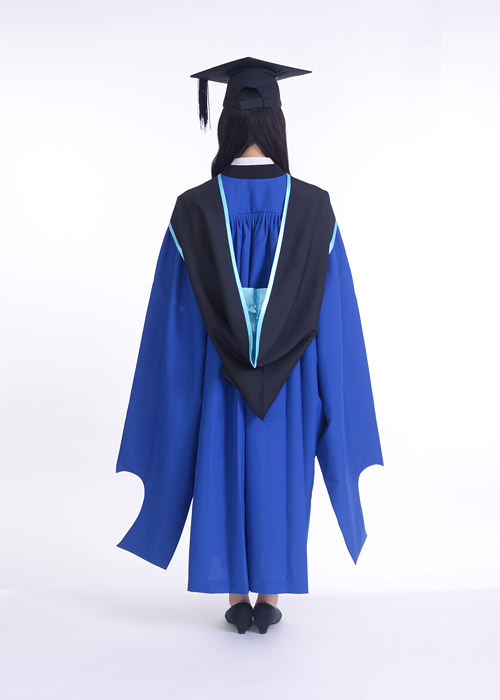 修士(Master) 着衣イメージ｜アカデミックガウン受付サイト｜東京大学