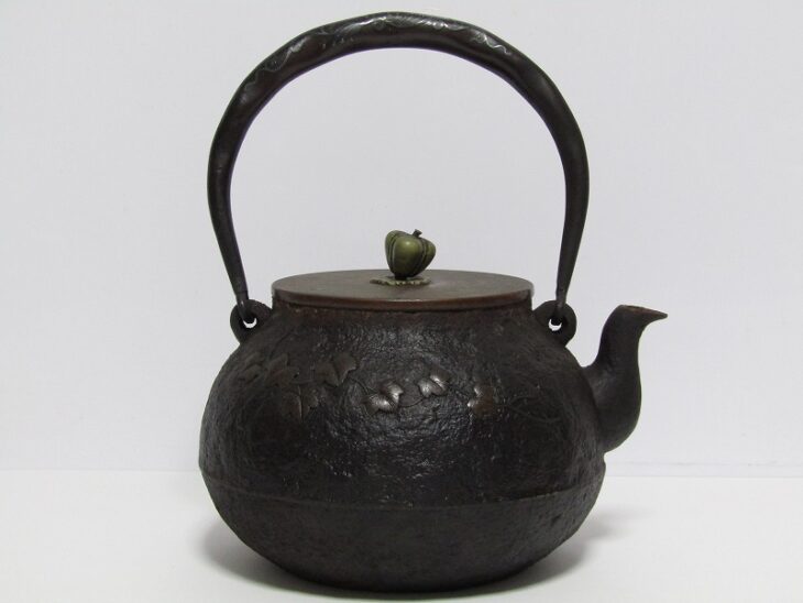 東京都文京区千駄木よりご依頼 金寿堂の鉄瓶 中村翠嵐 翠嵐窯 紫交趾