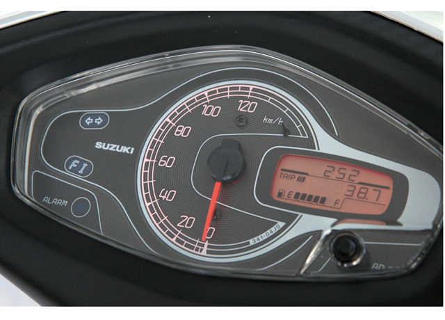 スズキ アドレスV125S 試乗レポート | 新車・中古バイク検索サイト