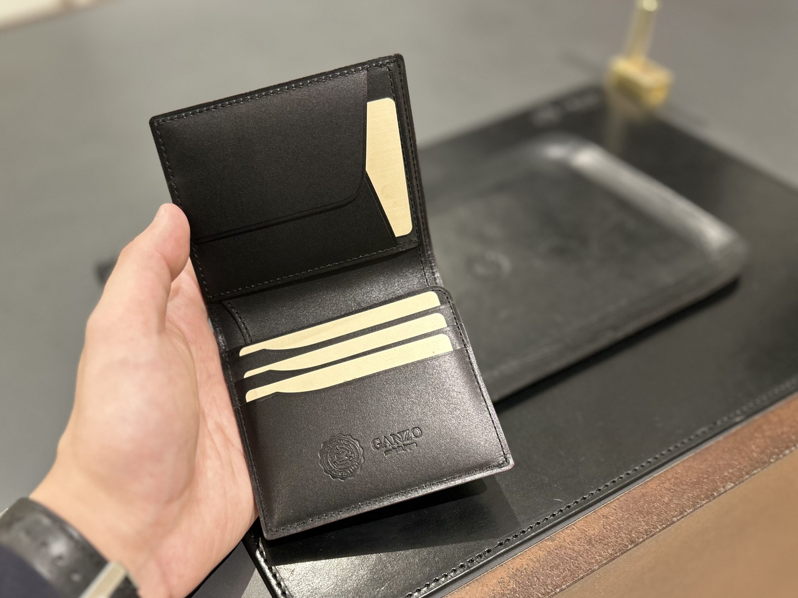 ブログ | 最高級のメンズ革製品・革財布 GANZO公式WEBサイト