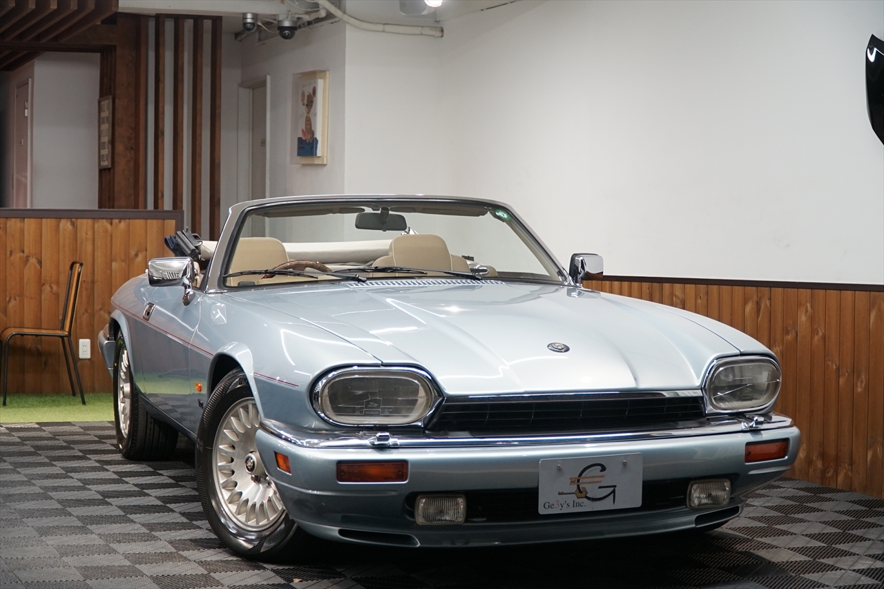 ☆入庫情報☆ 1995年モデル ジャガー XJSコンバーチブル 低走行 最終