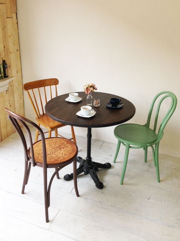 直径750飲食店向け鉄脚丸テーブル・ラウンドテーブルのサイズオーダー