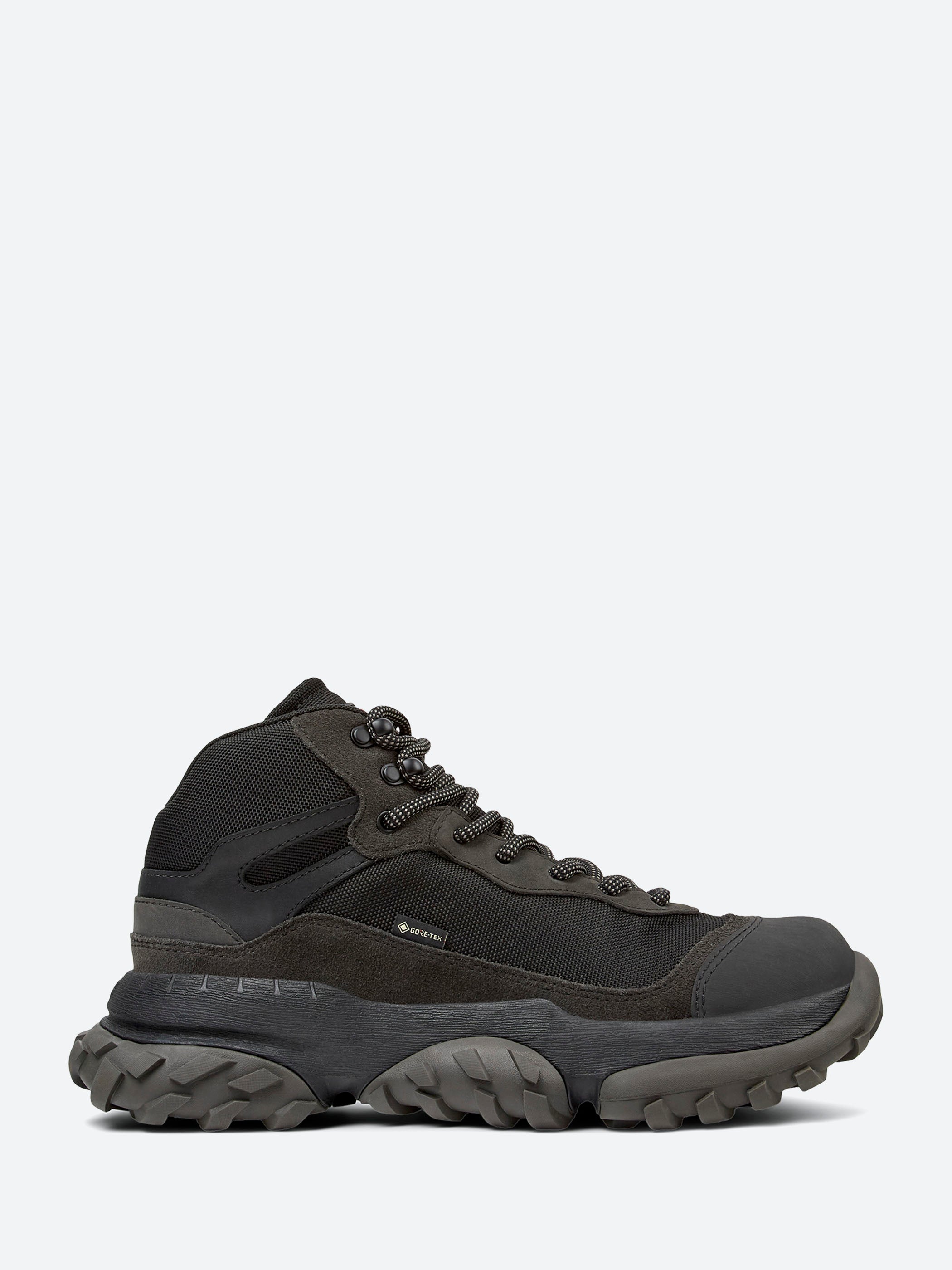 Camper - Karst Trek in Black – gravitypope