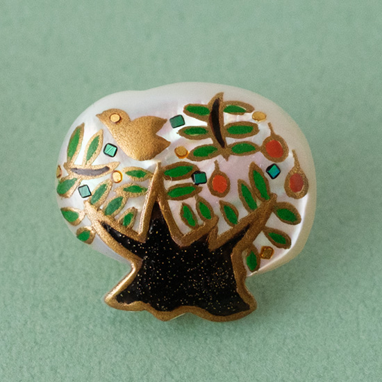 加賀蒔絵のブローチ