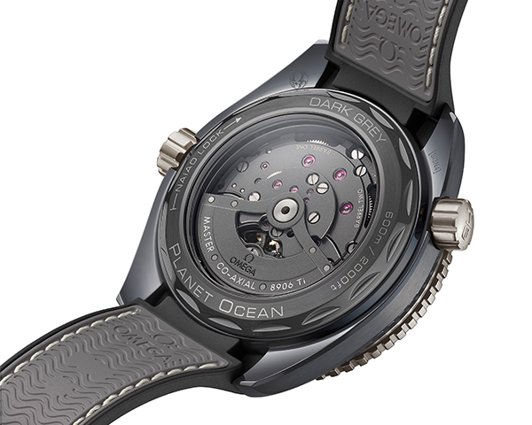 オメガ(OMEGA) 2023新作 軽く、そして強く。最先端のセラミックで作