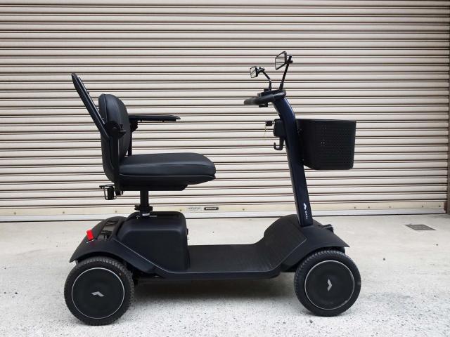 WHILL Model S｜セニアカー,シニアカー中古販売 ディーカート