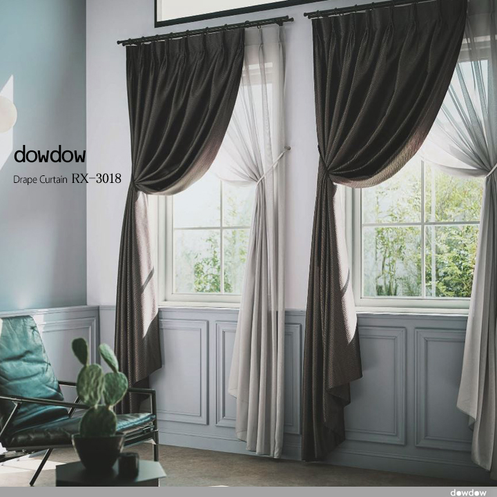 イタリアン モダン】洗練されたジオメトリック・デザインのドレープ