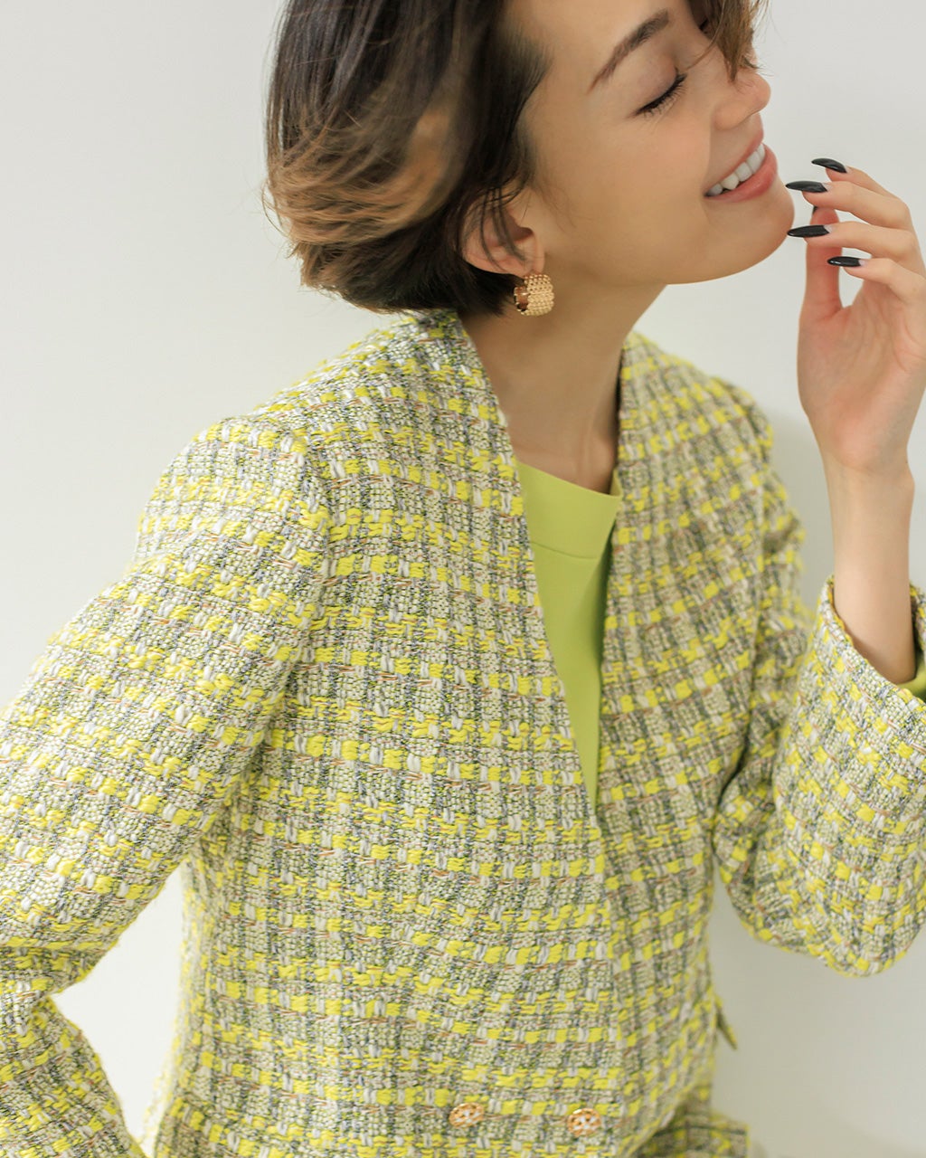 カラーツイード・ノーカラーVジャケット/DoCLASSE