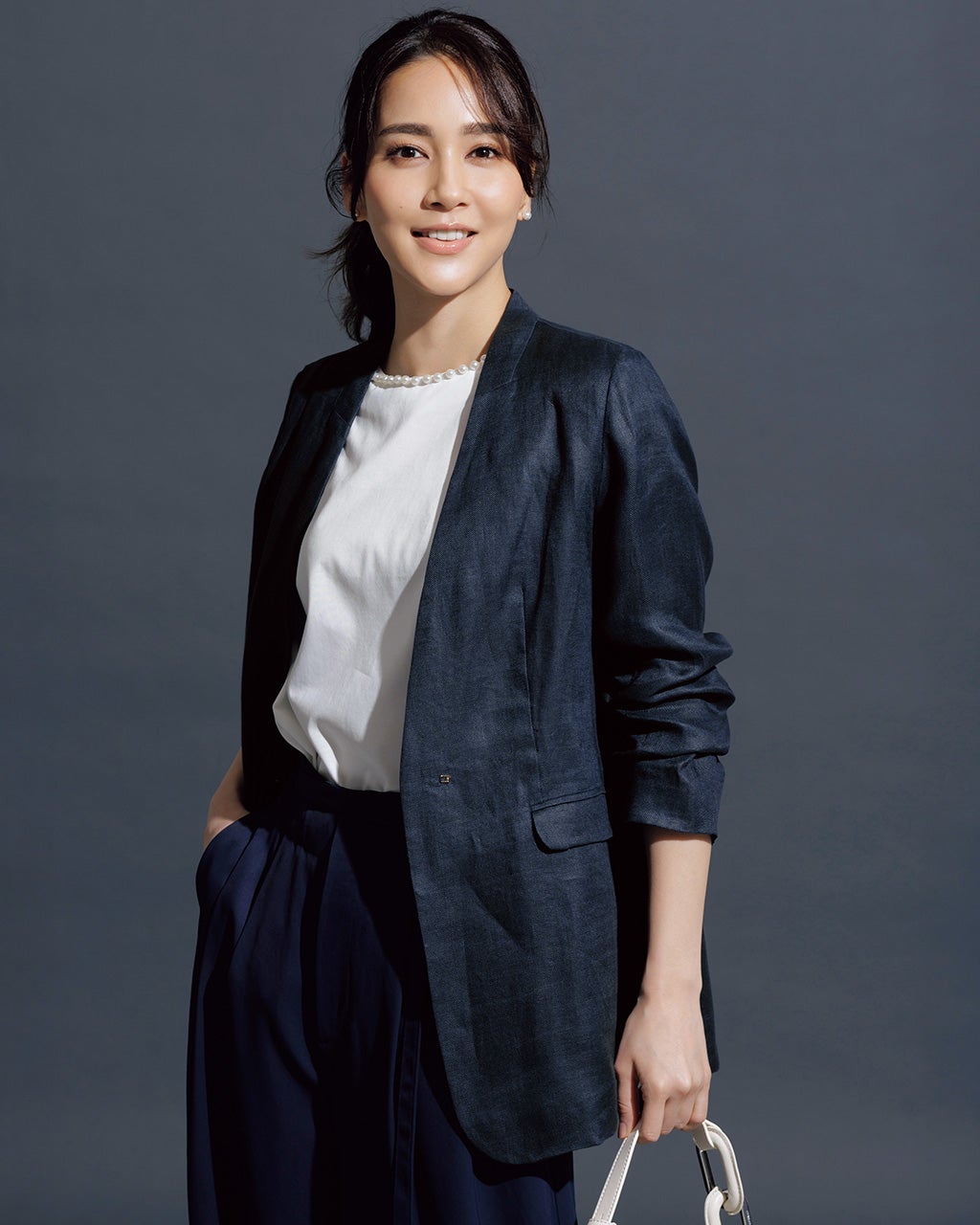 フレンチリネン・バスケット織りノーカラージャケット/DoCLASSE