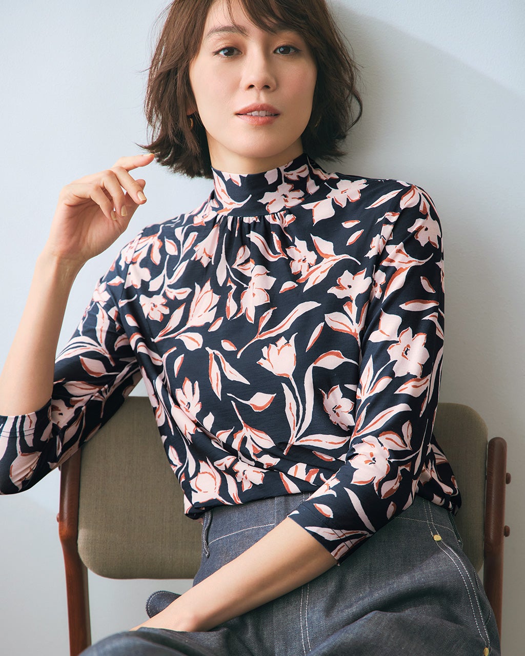 UVスラブ・ギャザーハイネックブラウス7分袖/DoCLASSE