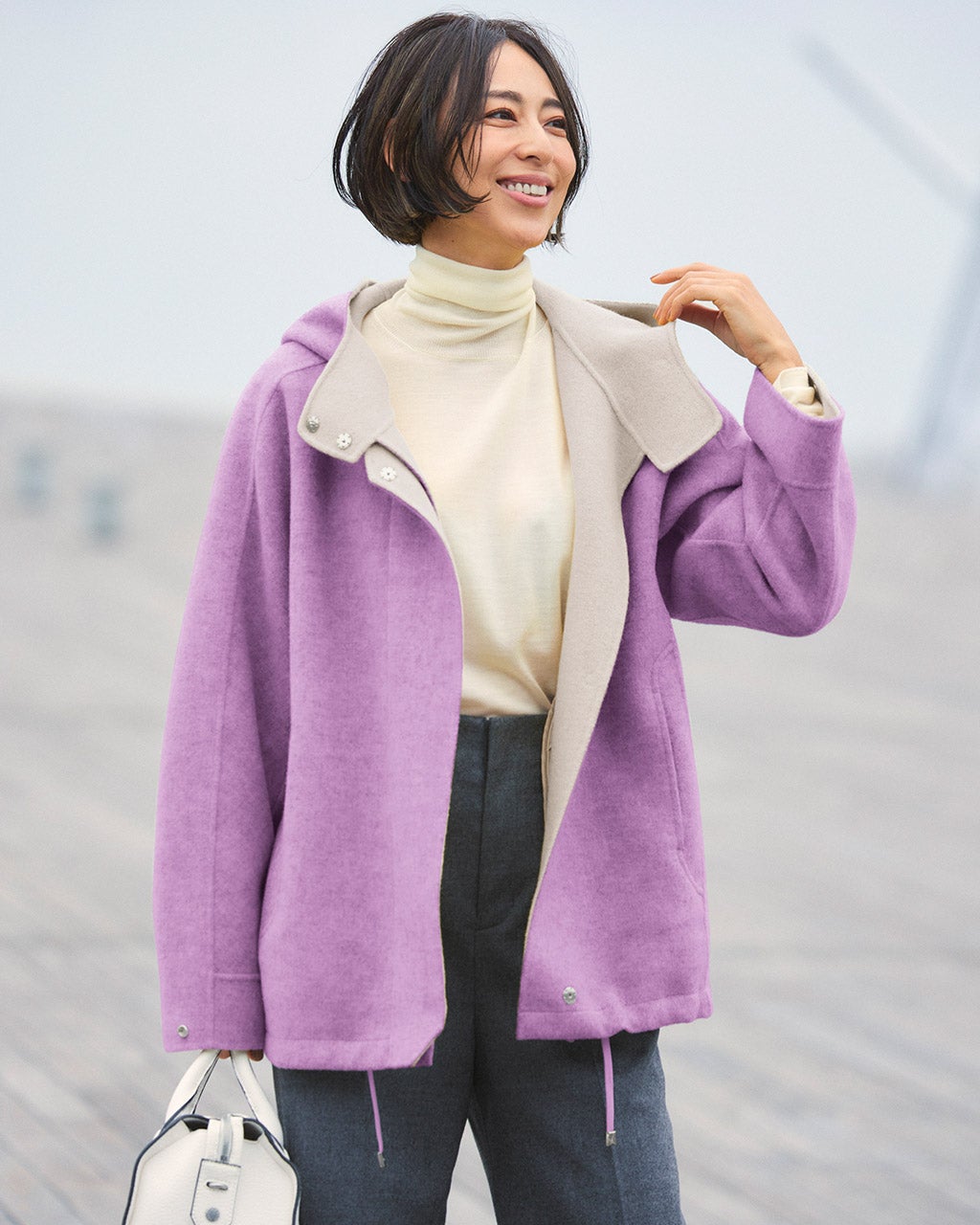 カシミヤ混ウールリバー・配色フードジャケット/DoCLASSE