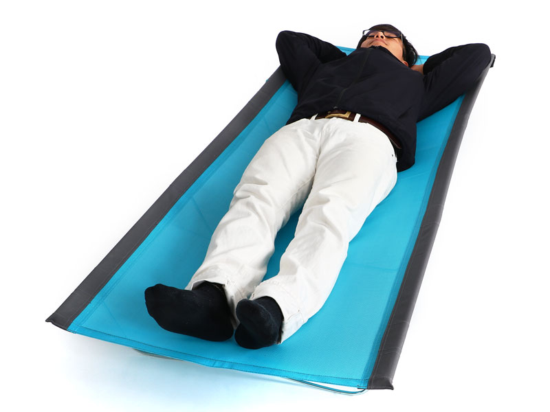 販売終了】ウルトラクールキャンピングベッド（ライトブルー） - DOD