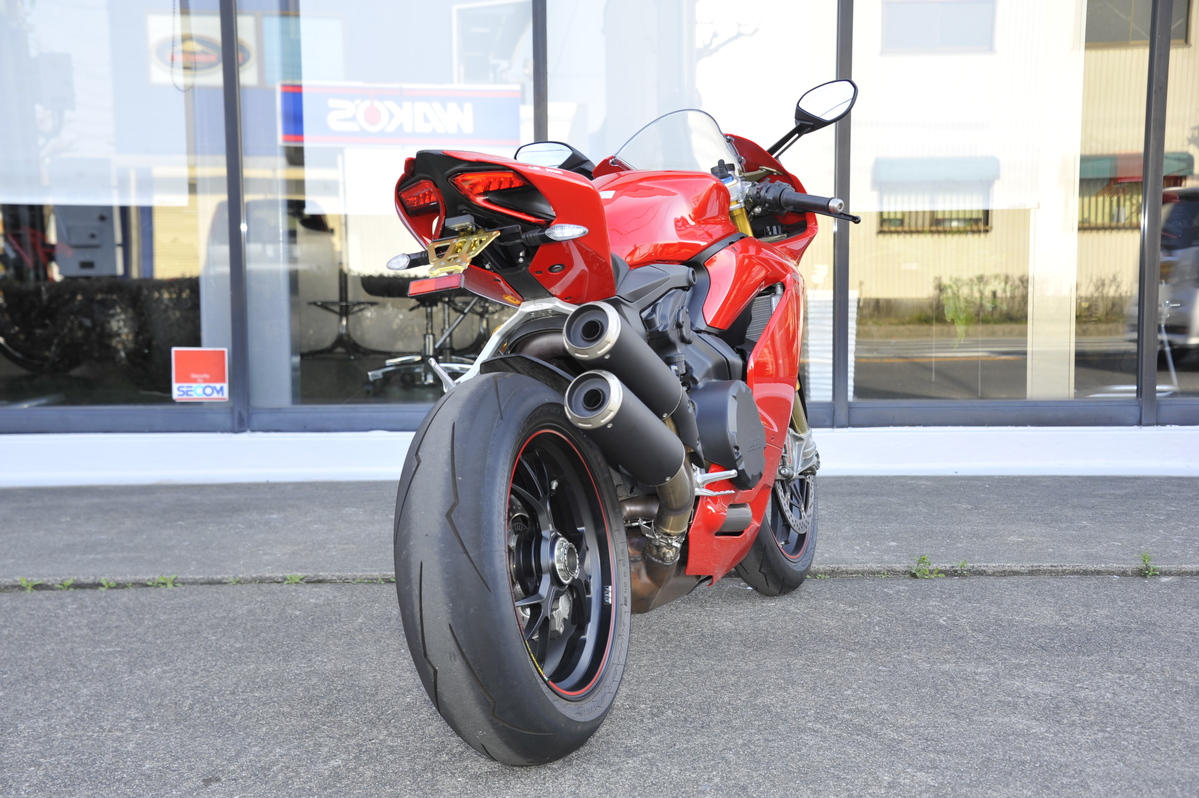 フェンダーレスキット ブラック PANIGALE | ドゥカティ等のパーツ開発