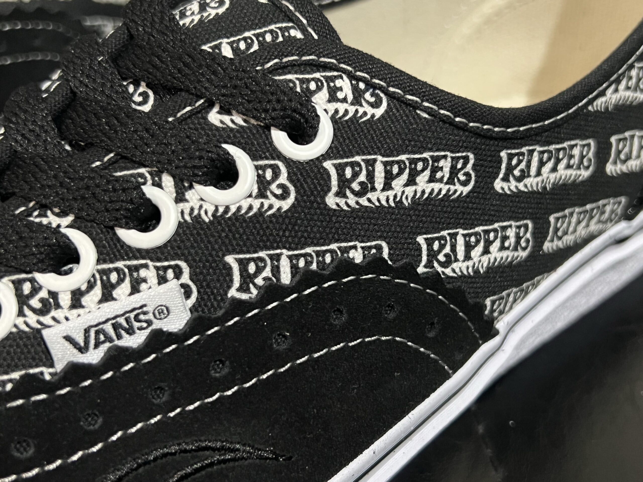 RIPPER magazine VANSコラボがやっと買えた話。 / 今日より明日、僕は