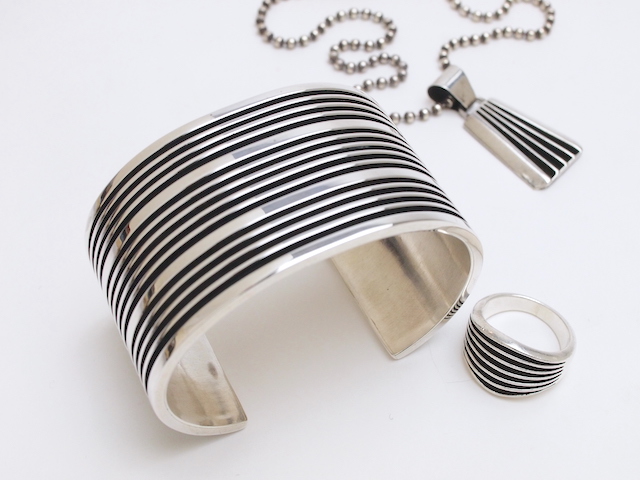 ナバホ 02-0438 Francis Jones フランシスジョーンズ作 エッジプレート