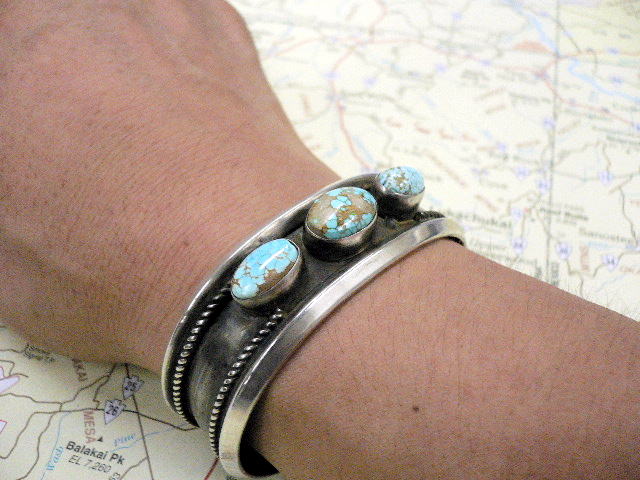 ナバホ 02-0280 ルース・アン・ビゲイ作 ナンバーエイト・ターコイズ 3