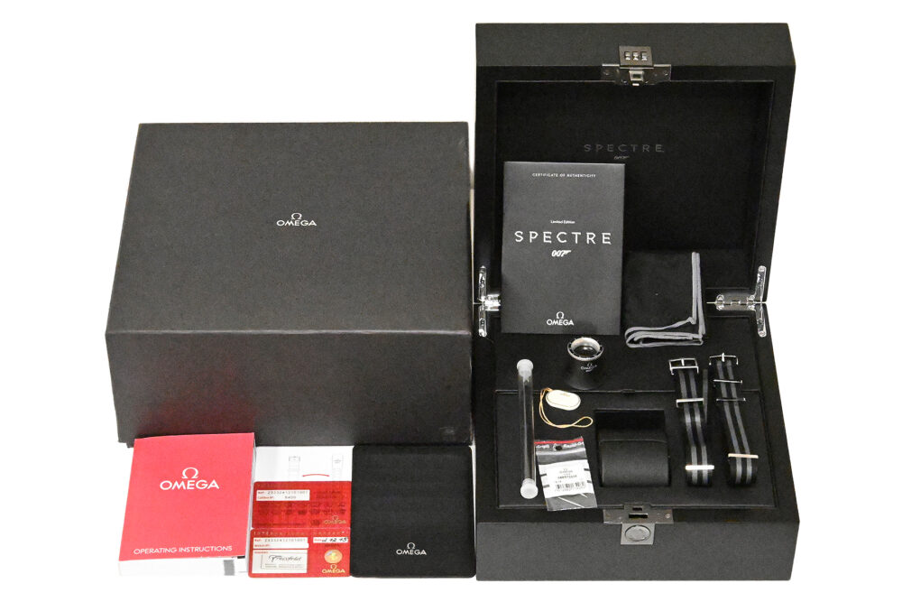 シーマスター 300 41MM スペクター限定モデル 世界限定7007本の販売