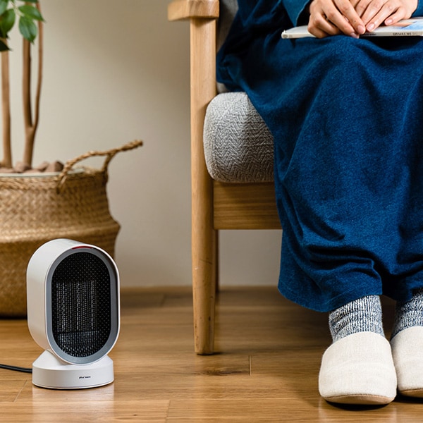 首振り機能付きセラミックヒーター＆ファン(ホワイト): 生活雑貨・家電