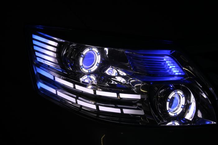 イカリング ヘッドライトLED加工 | カスタムショップ【球屋】