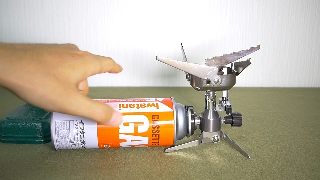 イワタニ・ジュニアコンパクトバーナーとSOTO・ST-310を徹底比較！比べ