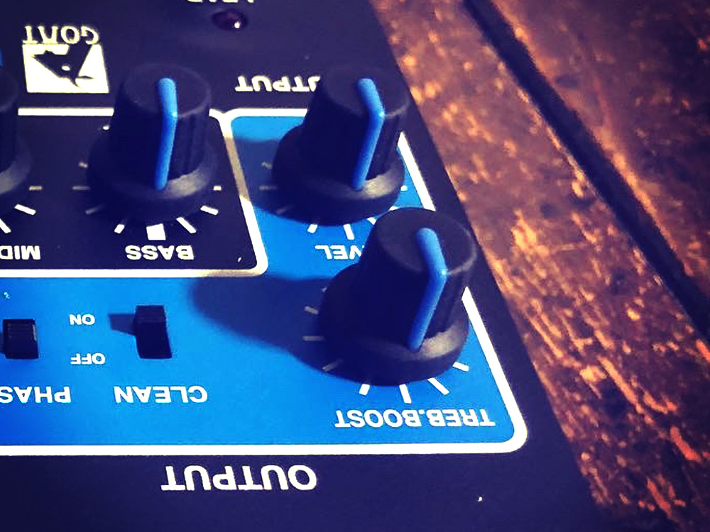 GOAT -Blue Series- GENERATOR」エフェクターレビュー！ | 魔法の箱