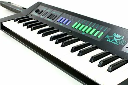 なつかし楽器道場'96年 シンセサイザー「YAMAHA CS1x」- e楽器屋.com