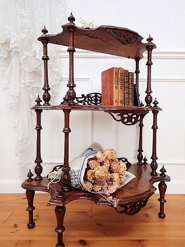 装飾美 ナポレオンシェルフ - 薔薇と天使のアンティーク