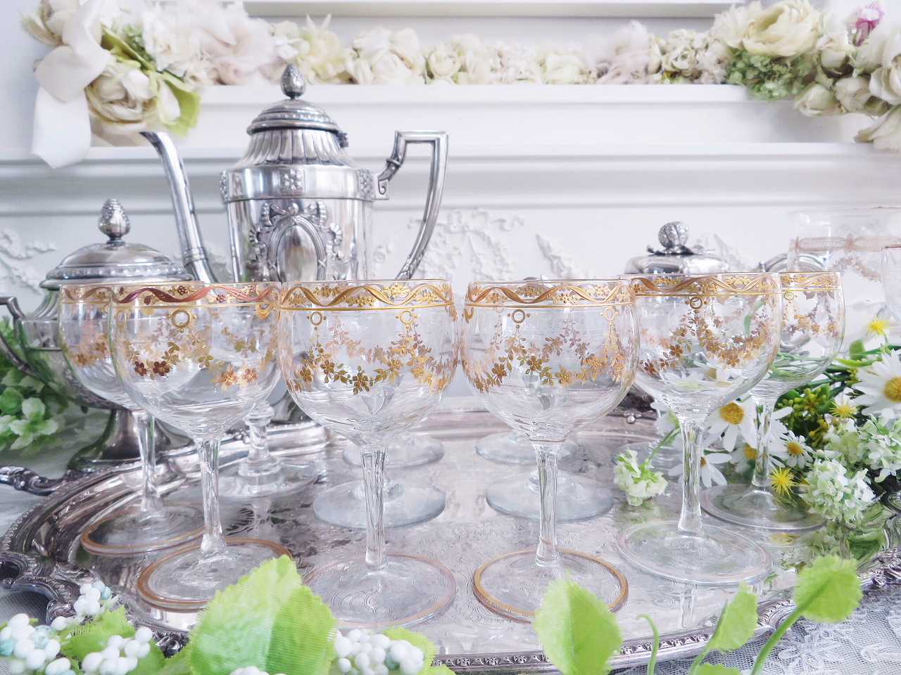 モーゼル金彩 薔薇ガーランドのワイングラス6点セット - 薔薇と天使の