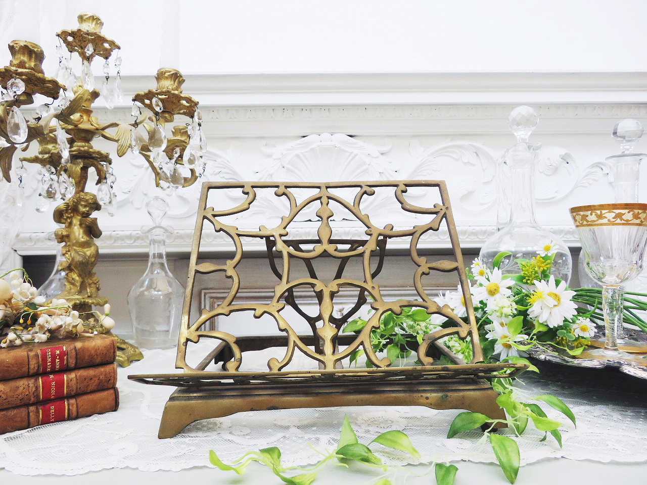 真鍮 フォールディング ブックスタンド - 薔薇と天使のアンティーク