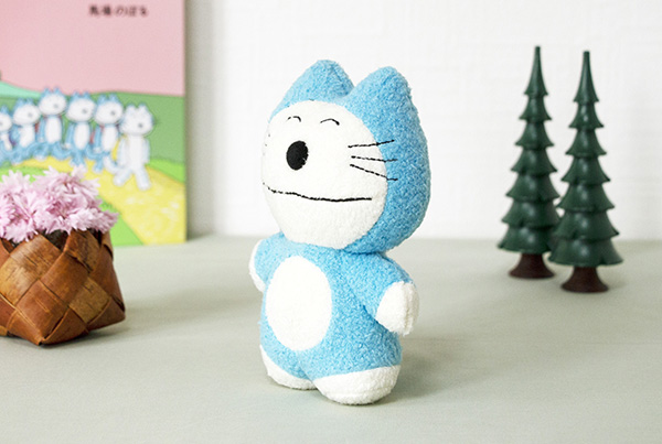 11ぴきのねこ ぬいぐるみ とことこくらぶ ブルー | 絵本ナビ | グッズ
