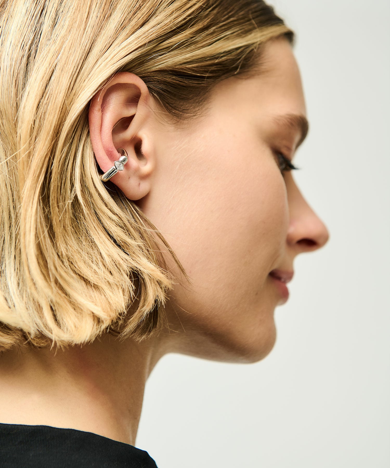 TOM WOOD / Frame Ear Cuff Diamond｜ESTNATION ONLINE STORE