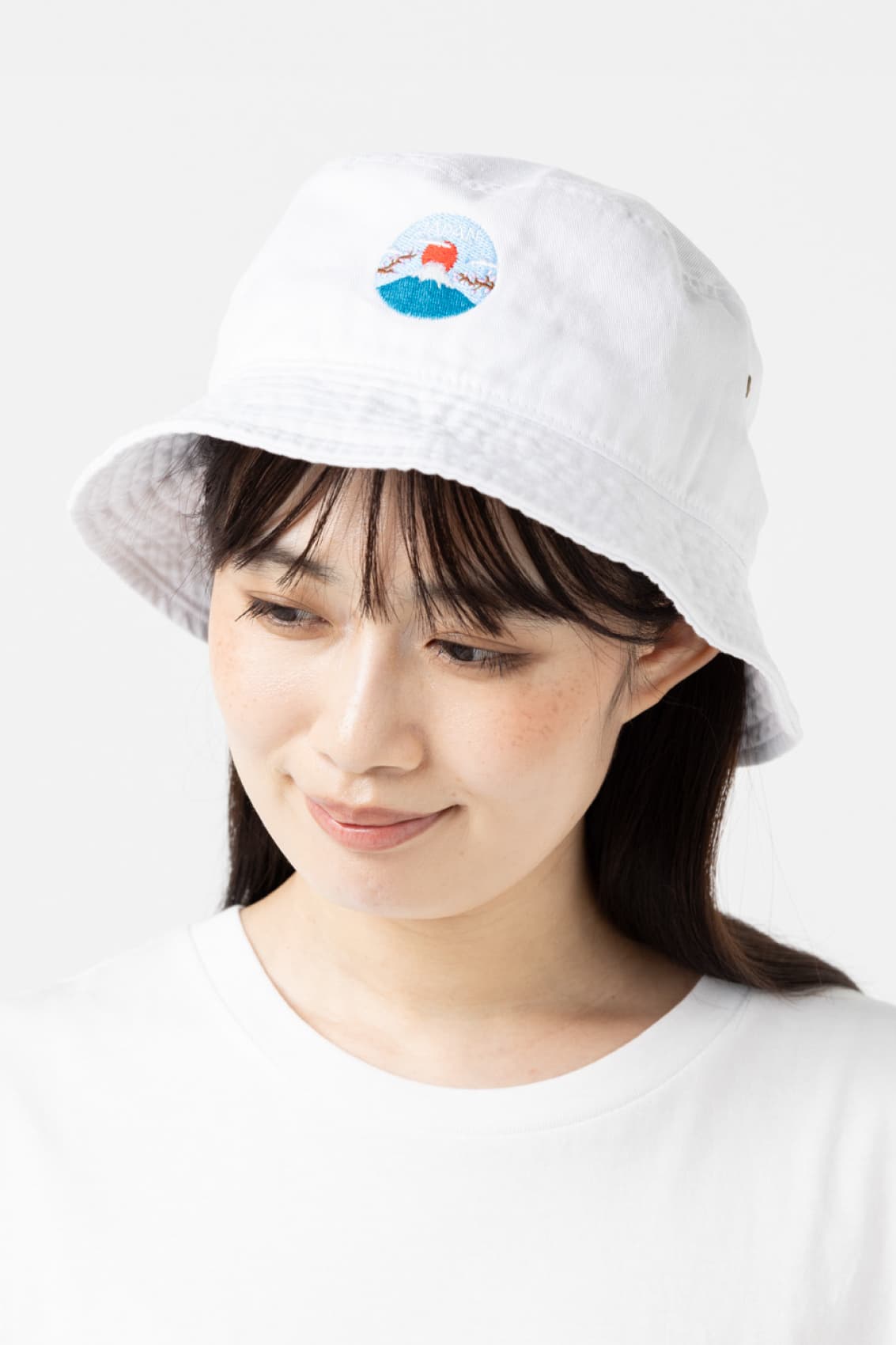 newhattan(ニューハッタン)のオリジナルキャップに刺繍・プリントで1個