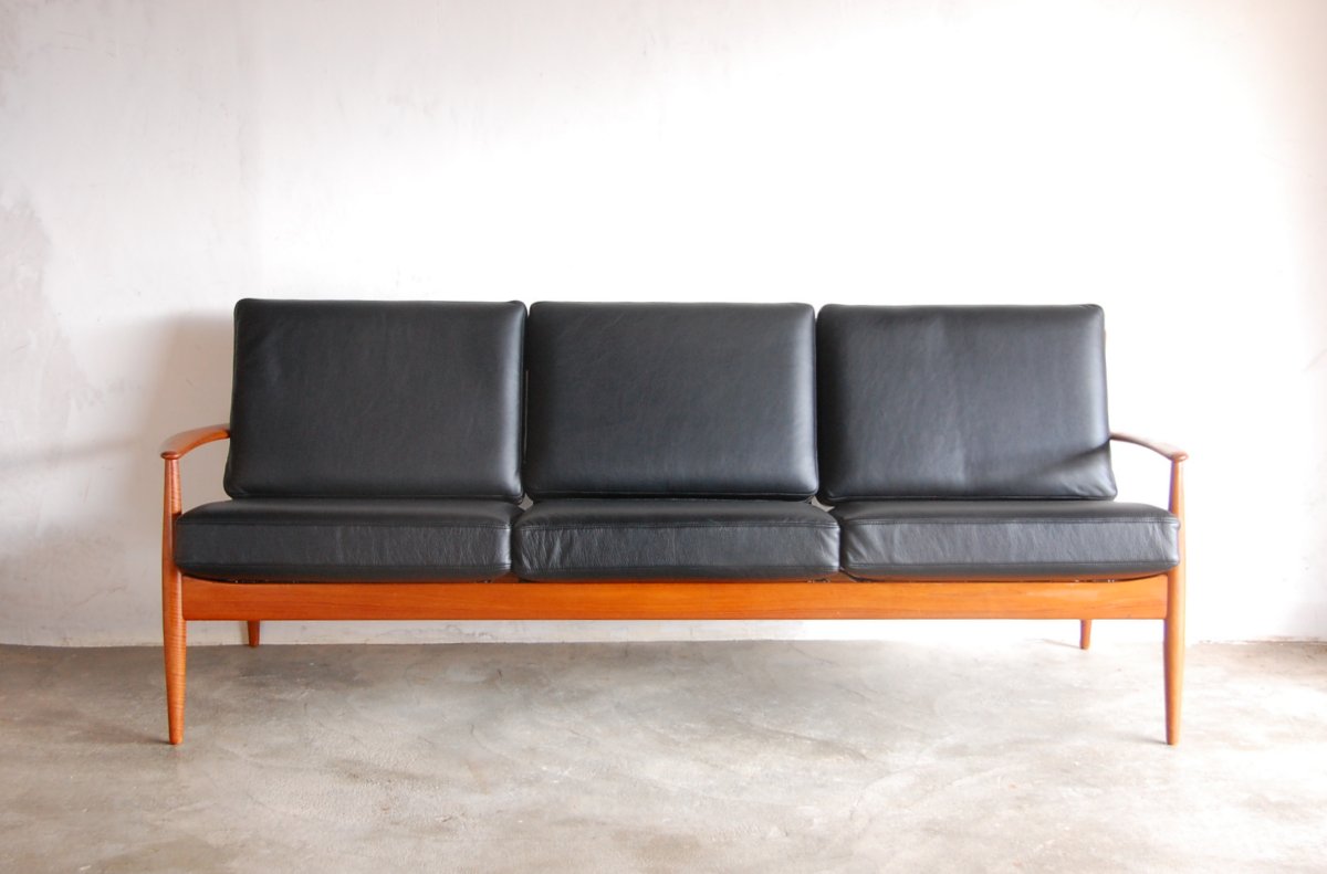 Grate Jalk Model 118-3 Sofa グレーテ・ヤルク ソファ 時を経ても