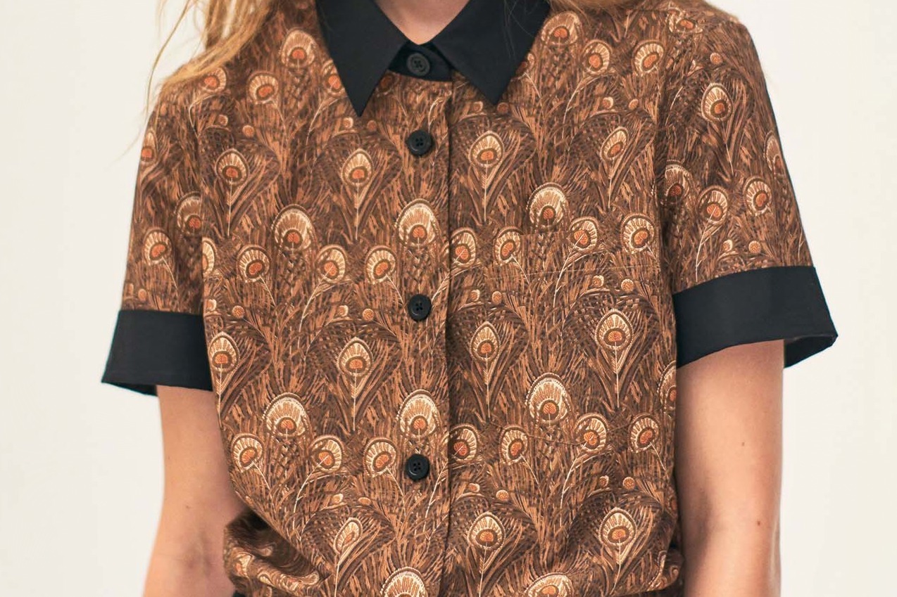 マーガレット・ハウエル“孔雀”柄のウィメンズ半袖シャツやスカート