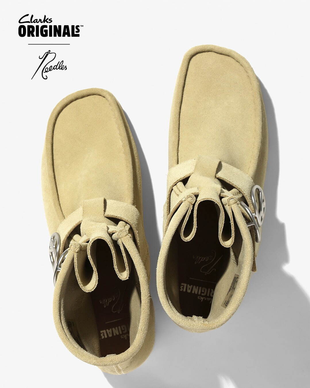 ニードルズ×クラークス オリジナルズ「ワラビー」シューズ、“ピース