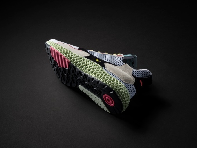 アディダス オリジナルス新作スニーカー「ZX 4000 4D」最新技術搭載で