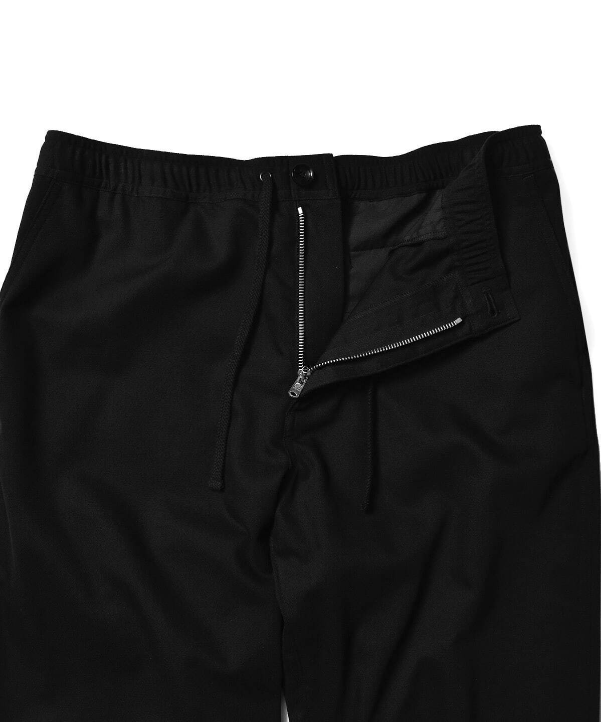 ソフネット×マインデニムのテーラードジャケット＆パンツ、軽やかな