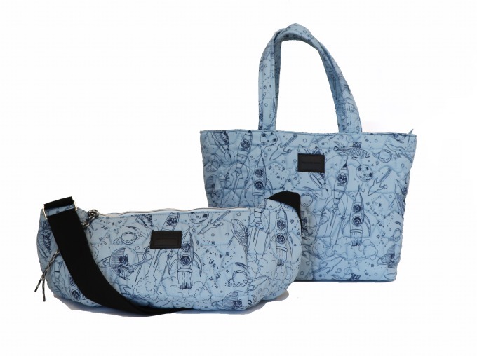 ポール & ジョー シスターから、宇宙を旅するネコを描いたバッグや財布