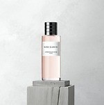 メゾン クリスチャン ディオールの新香水「ローズ カブキ」白塗りから