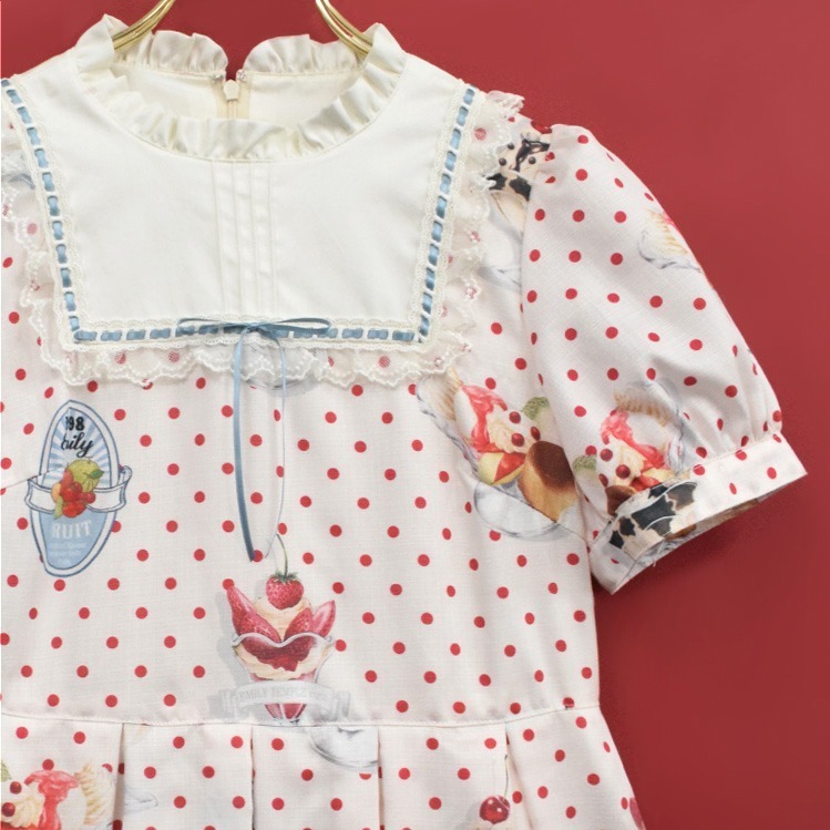 エミリーテンプルキュートから夏スイーツ“プリン＆フルーツ”をのせた