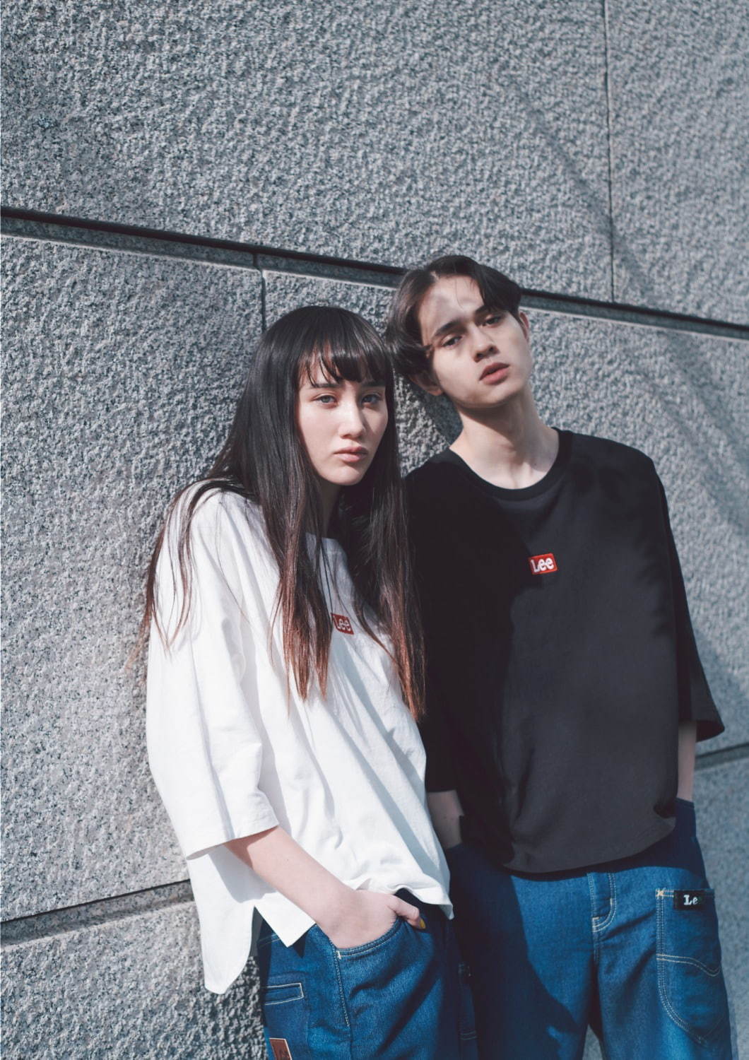 フラボアとLeeがコラボ、ロゴ刺繍カットソー＆テーパードデニムパンツ