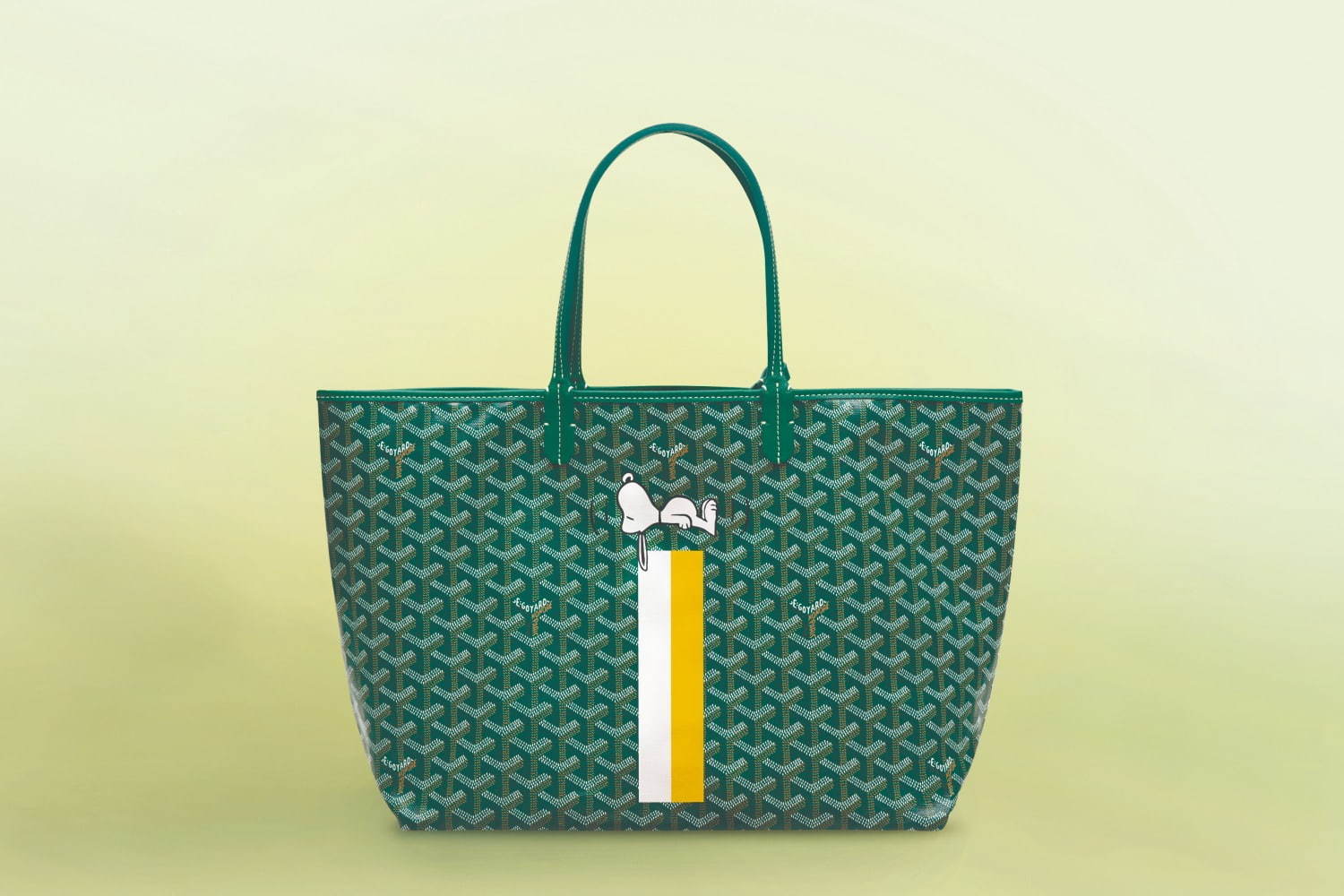 ゴヤール“スヌーピー”ペイントのバッグが大阪・阪急うめだ本店に、犬