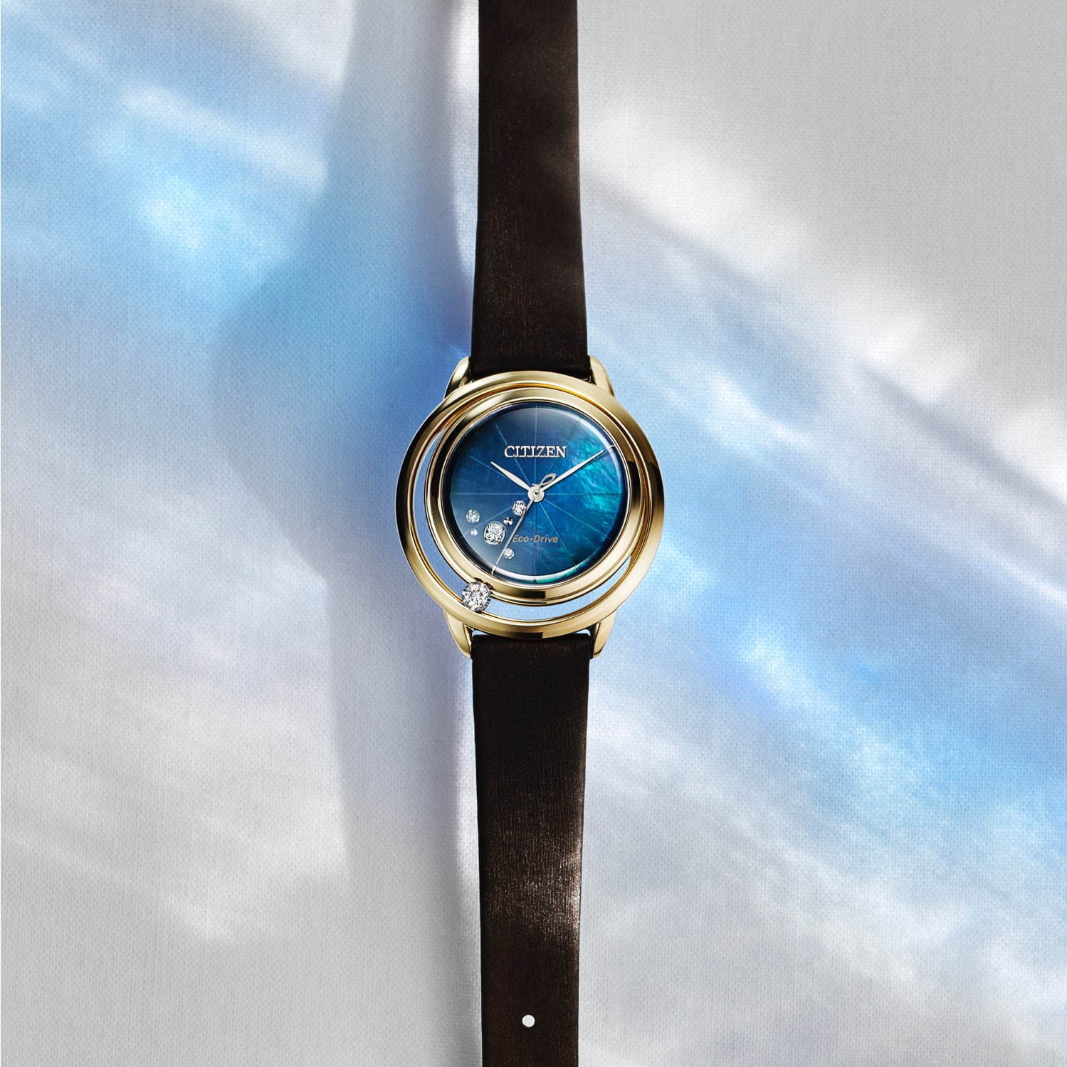 シチズン エル“地球”をイメージした限定ウオッチ、鮮やかなブルー