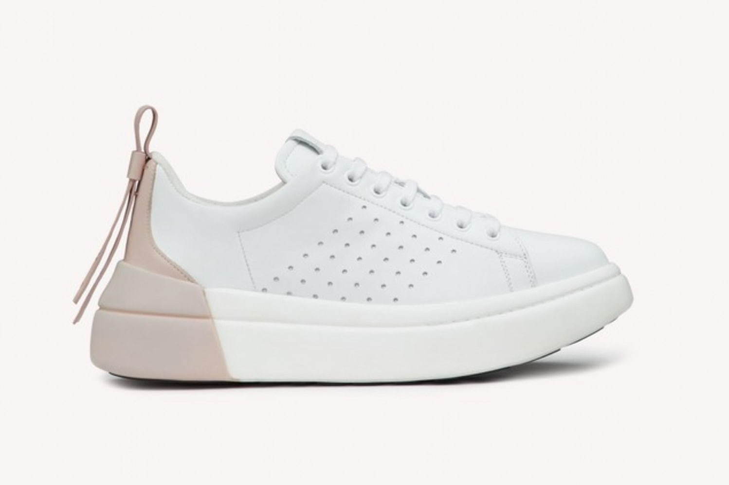 レッド ヴァレンティノから新作チャンキースニーカー、大胆”RED