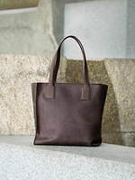 写真11/20｜土屋鞄製造所の新シリーズ「オリジンオイルヌメ」革の