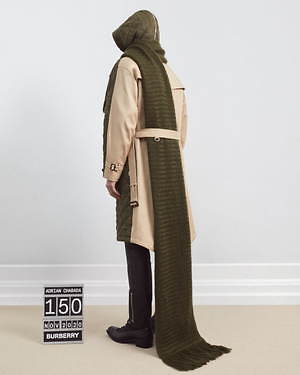 バーバリー「トレンチコート×キルティング」のドッキングアウター