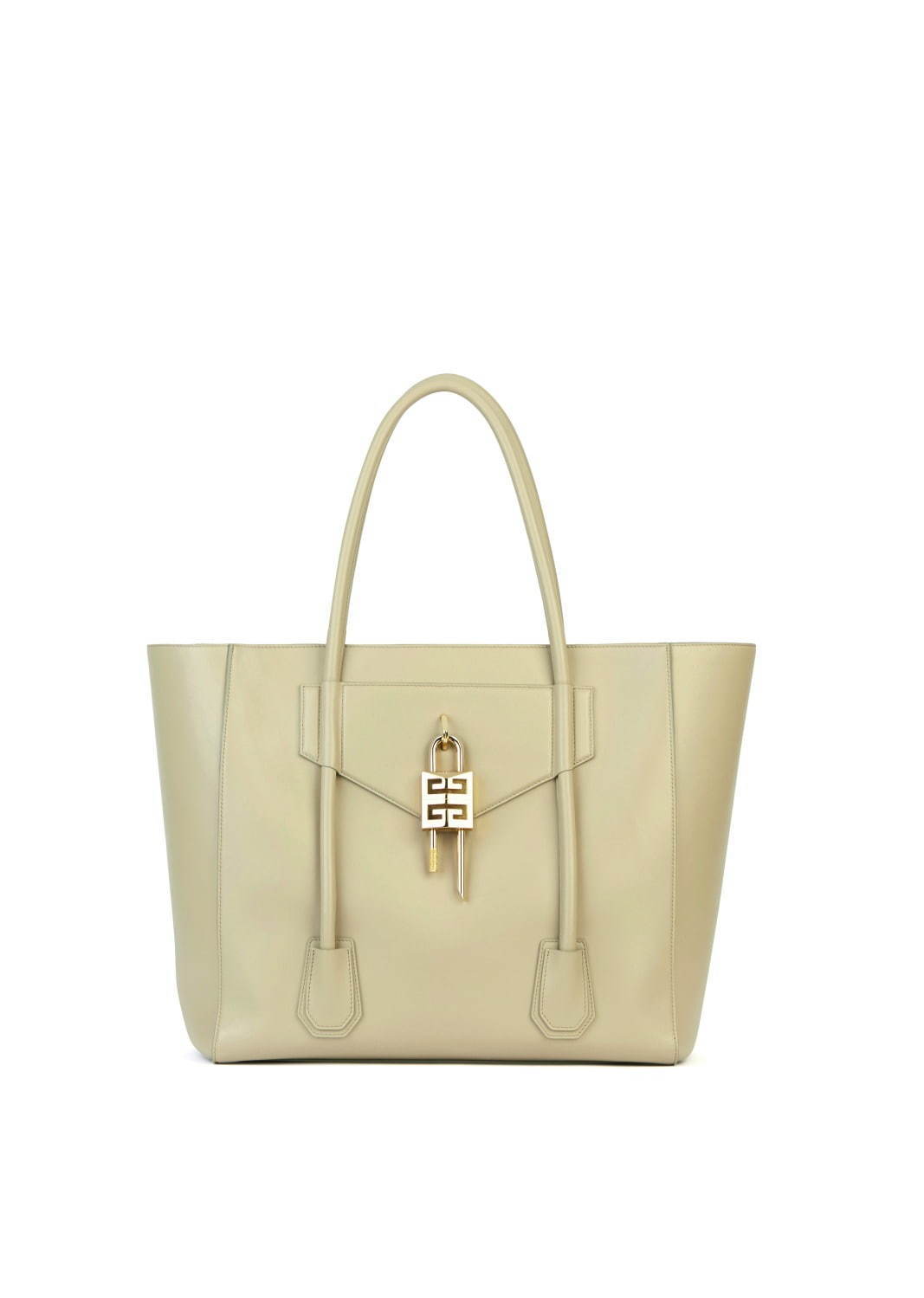 ジバンシィのバッグ「アンティゴナ」マシュー・M・ウィリアムズ