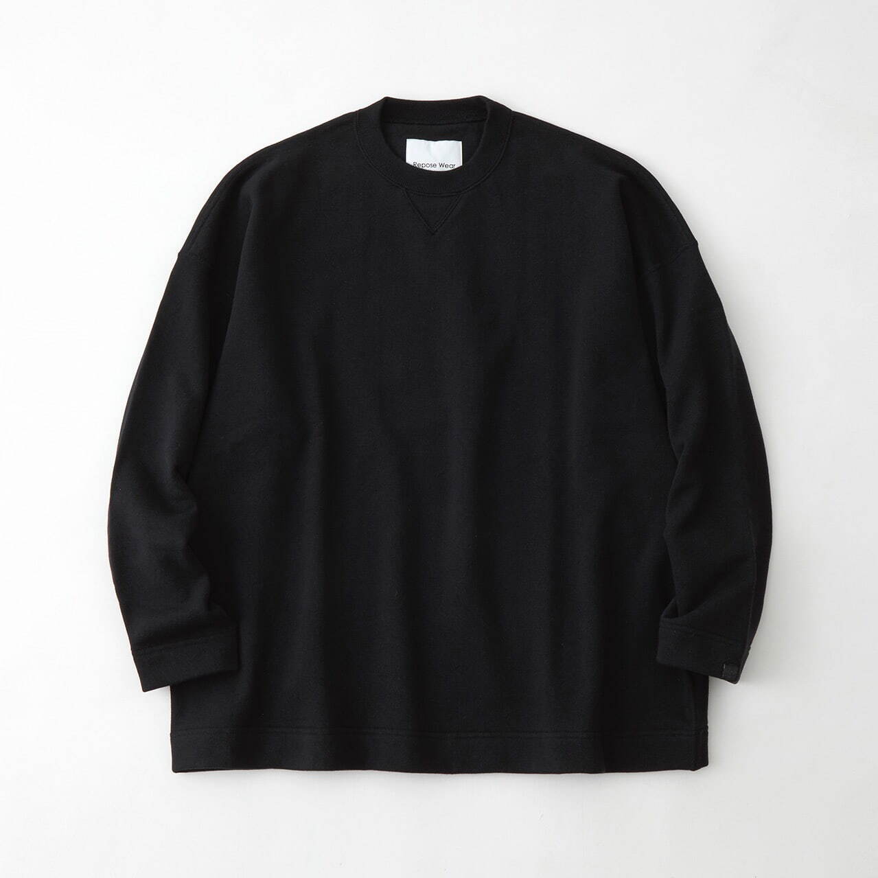 ホワイトマウンテニアリング×ループウィラーのクルーネック