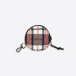 バレンシアガから“小さくたためる”ロゴ入りショッピングバッグ「グロー